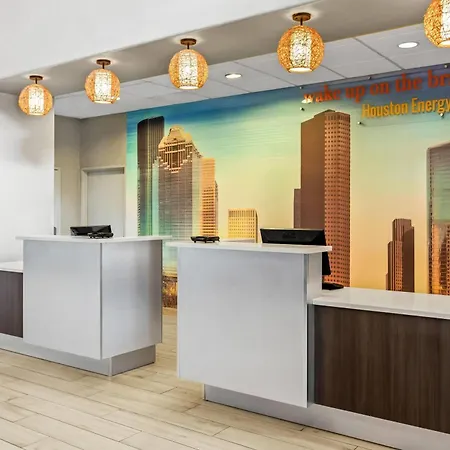 La Quinta By Wyndham Houston Energy Corridor-2